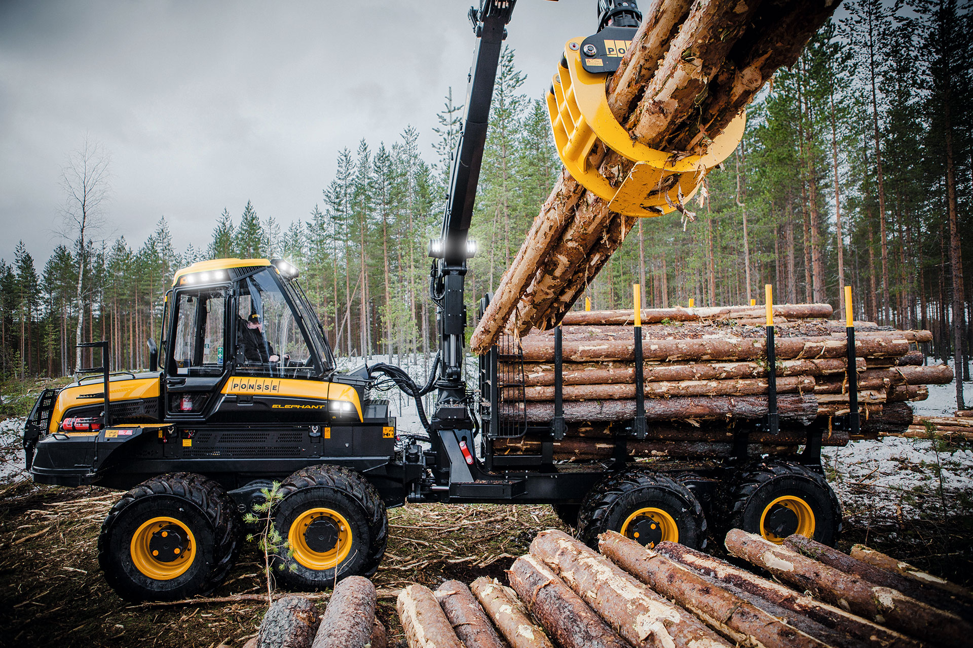 PONSSE ELEPHANT フォワーダ