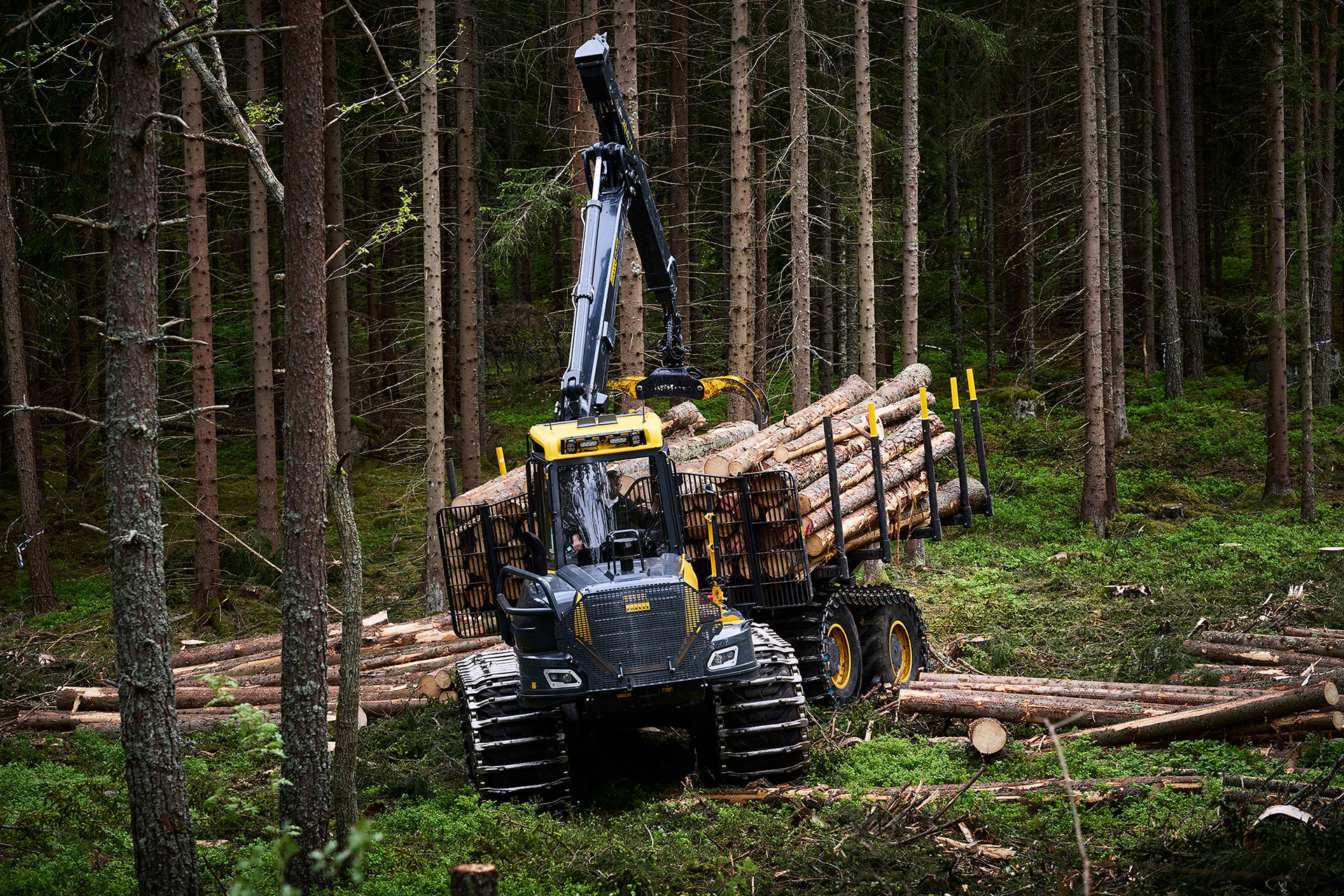 PONSSE MAMMOTH フォワーダ