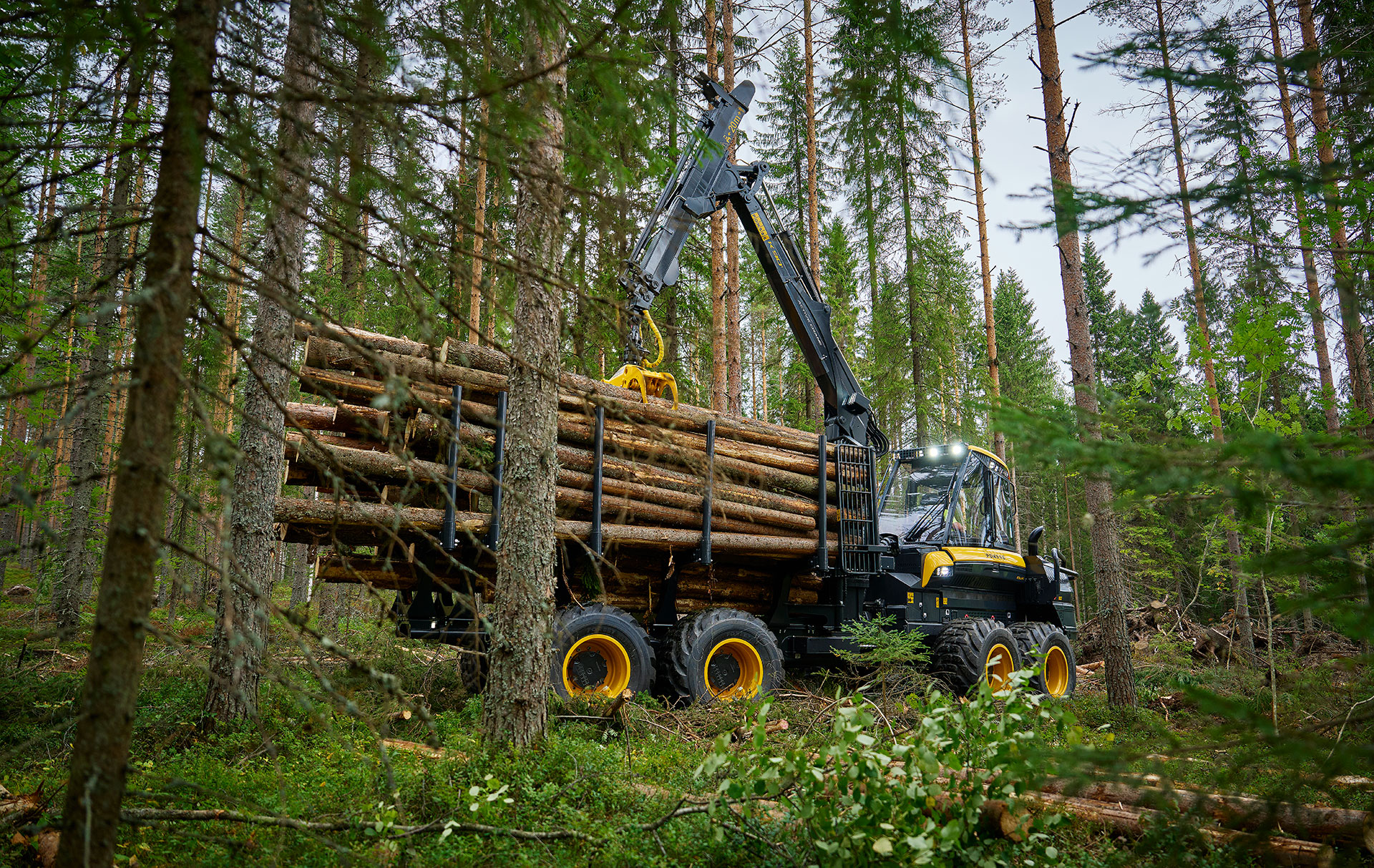 PONSSE ELK フォワーダ